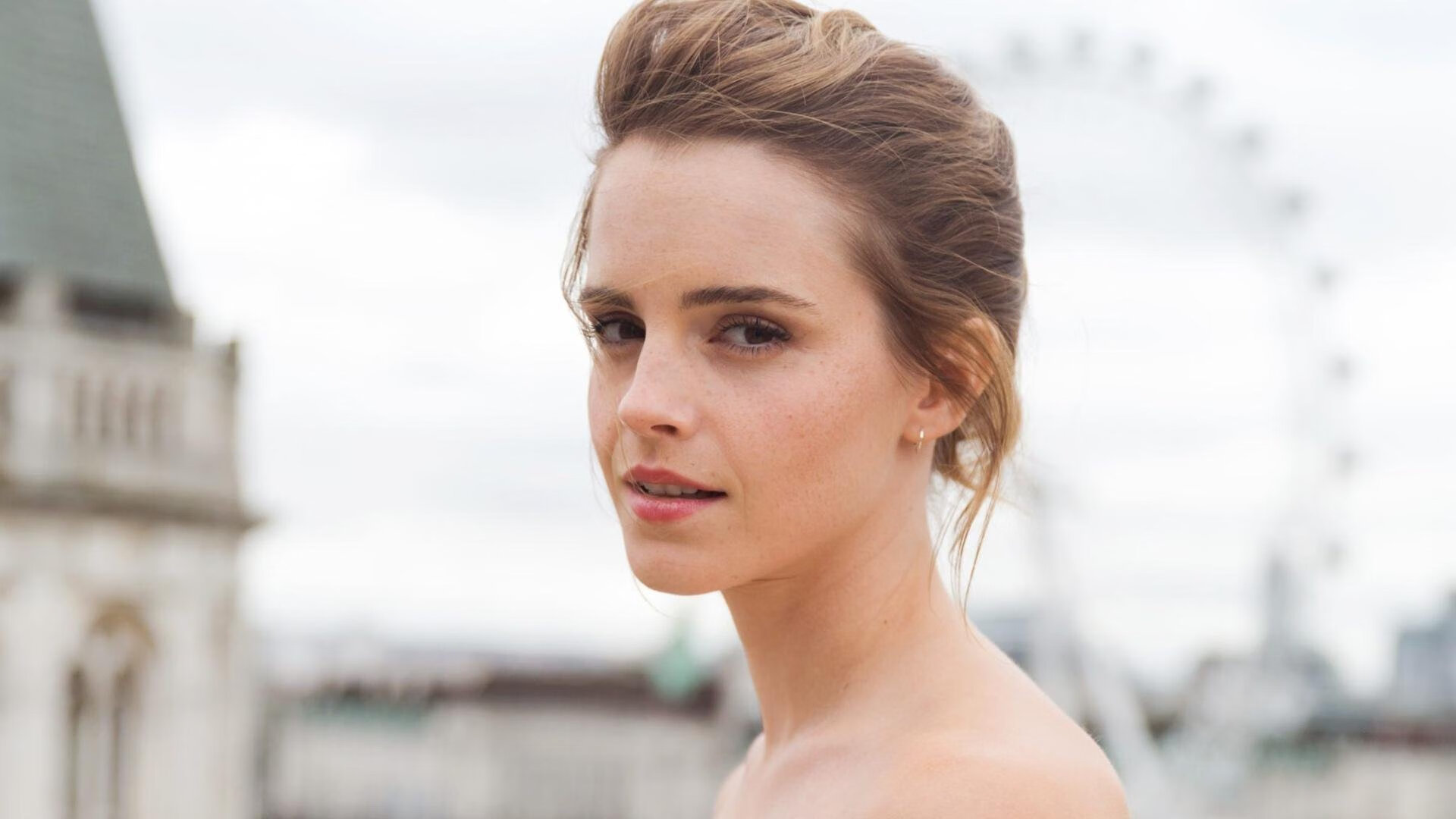 开云体育俱乐部官网-蝶泳冲刺阶段划频显著提升，蝶泳规则  第2张