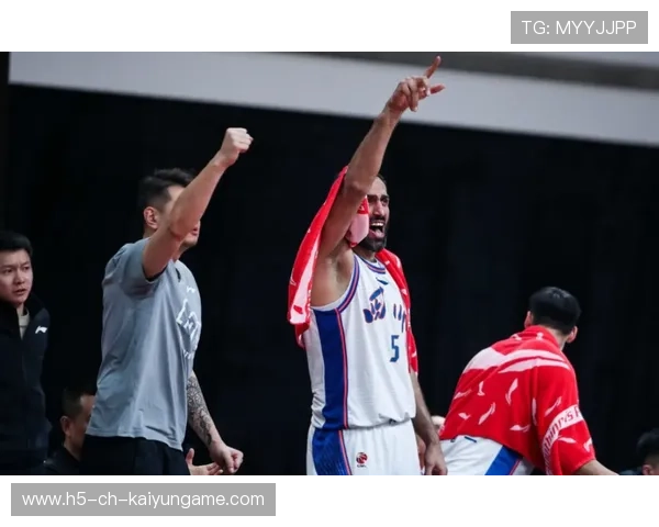 哈兰德轻轻一捅造成险情的背后:场上风暴与防护的崛起 哈兰德轻轻一捅造成险情的背后:场上风暴与防护的崛起